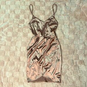 Bronze Lulus Minidress - never worn - Perfect for holidays!